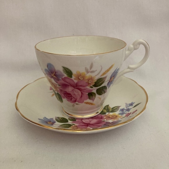 China teacup and saucer brand-name Jason in excellent vintage condition - Picture 1 of 7